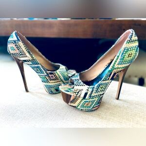 Sky high stiletto/platform Camey Boho Tribal Diamond Gold Wood Pastel/Size 8